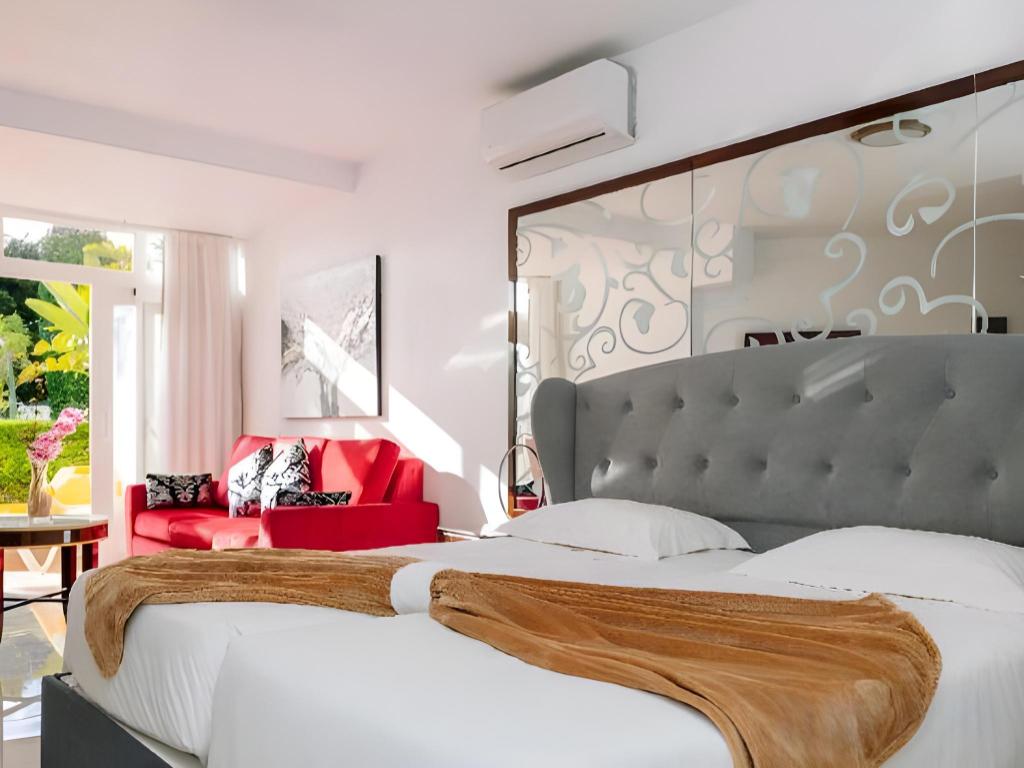 Superior, Twin Beds, Garden View, Terrace