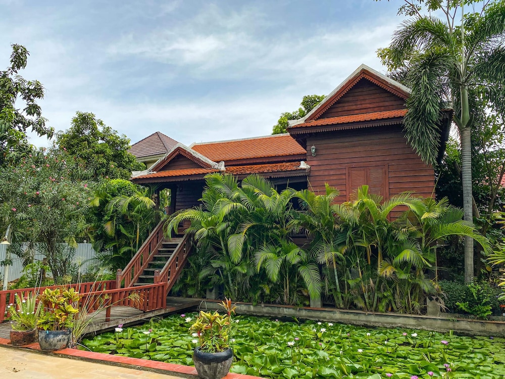 Vimean Sovannaphoum Resort 1/72