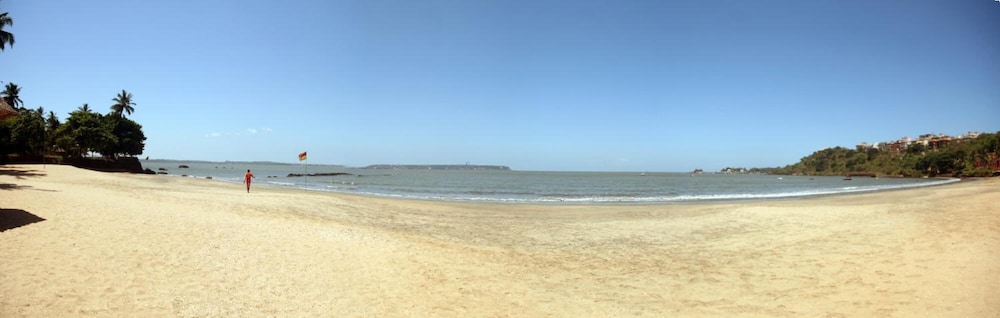 Sandalwood Hotel And Retreat 28/32