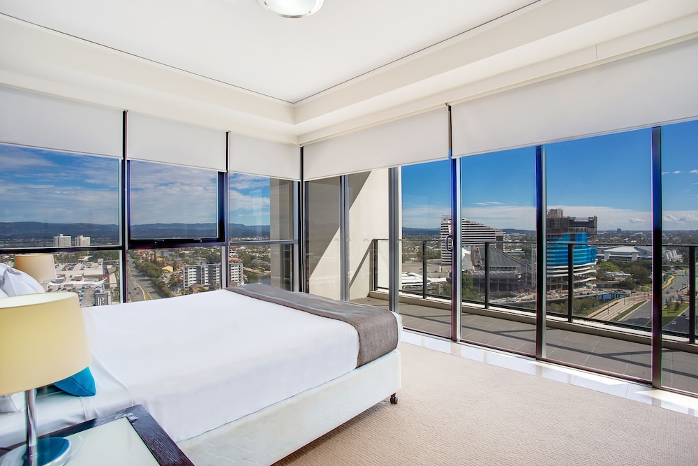 Mantra Sierra Grand Broadbeach 31/73
