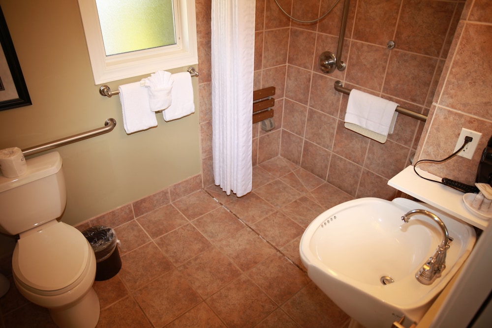 Sea Breeze Inn And Cottages 71/75