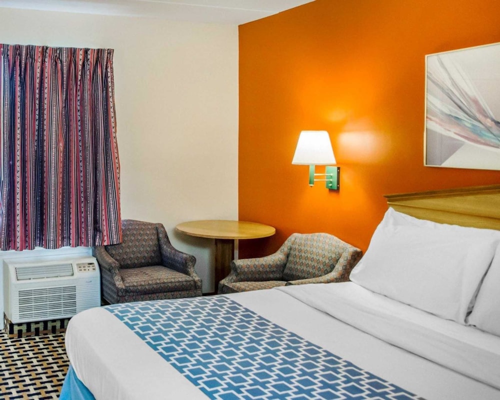 Econo Lodge Franklin - Springboro 16/33