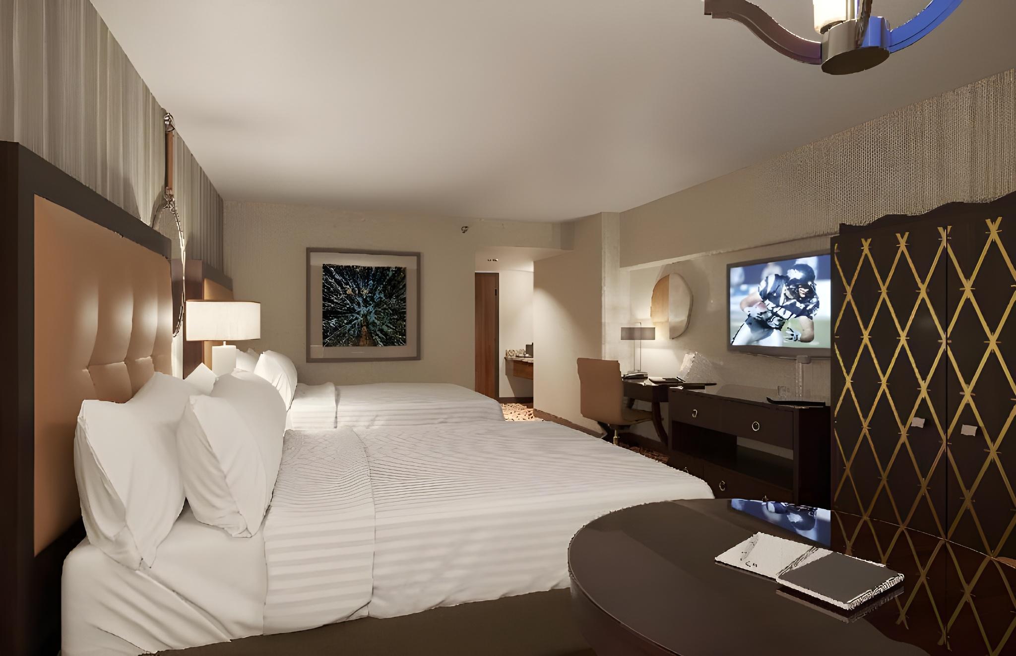Tower, Double Bed