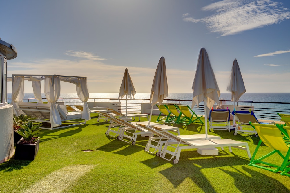 SBH Crystal Beach Hotel & Suites - Adults Only 32/46