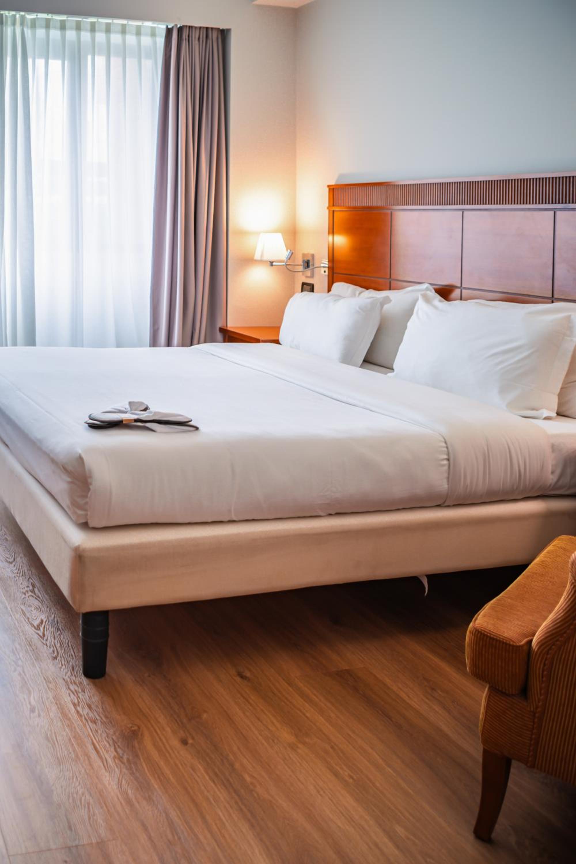 Superior, King Bed