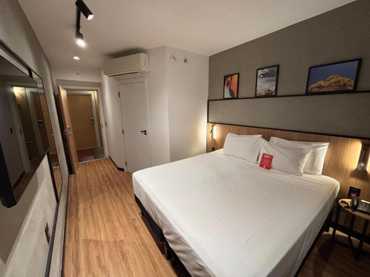 Modern, Double Bed