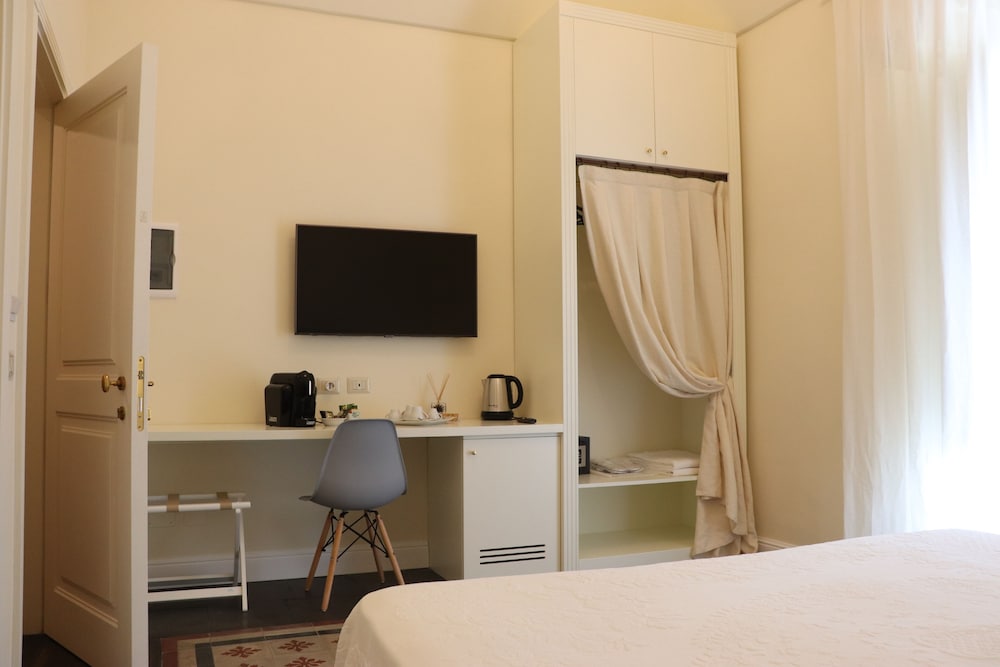 San Carlo Suites 11/50