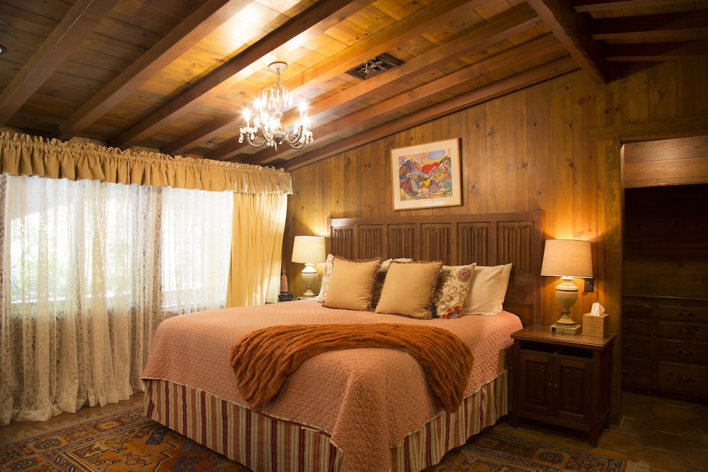 Vineyard Hacienda 4/50