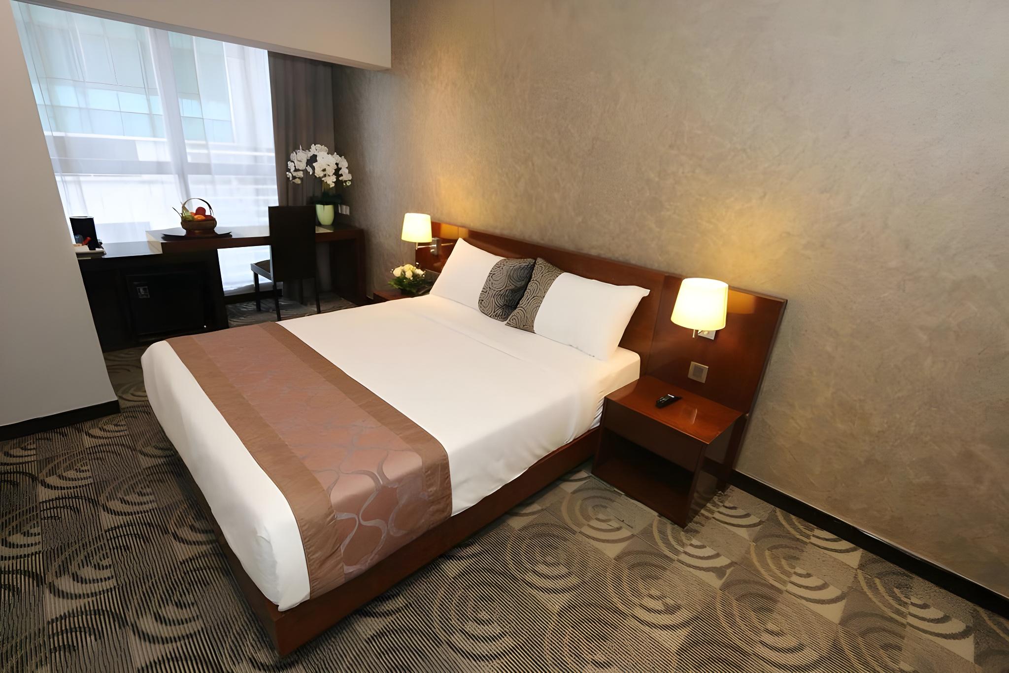 SUPERIOR ROOM