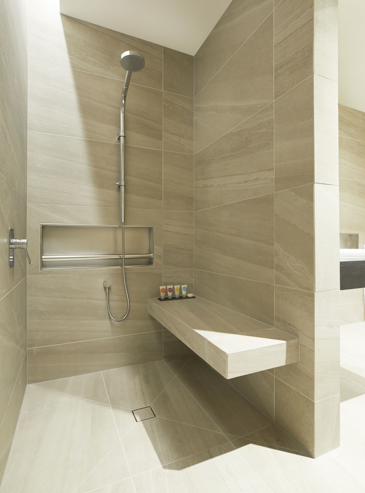 Hyatt Place Melbourne Essendon Fields 62/62