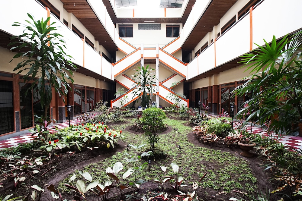 Hotel Bandung Permai by ZUZU 4/34