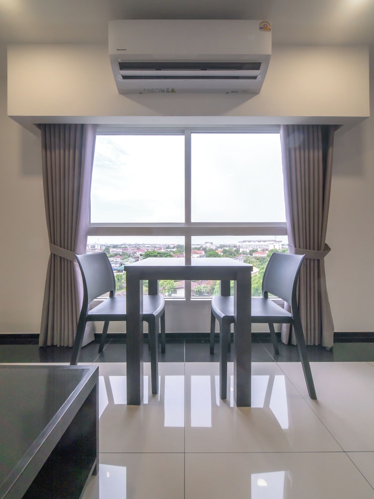 Samutprakarn Hotel 35/44
