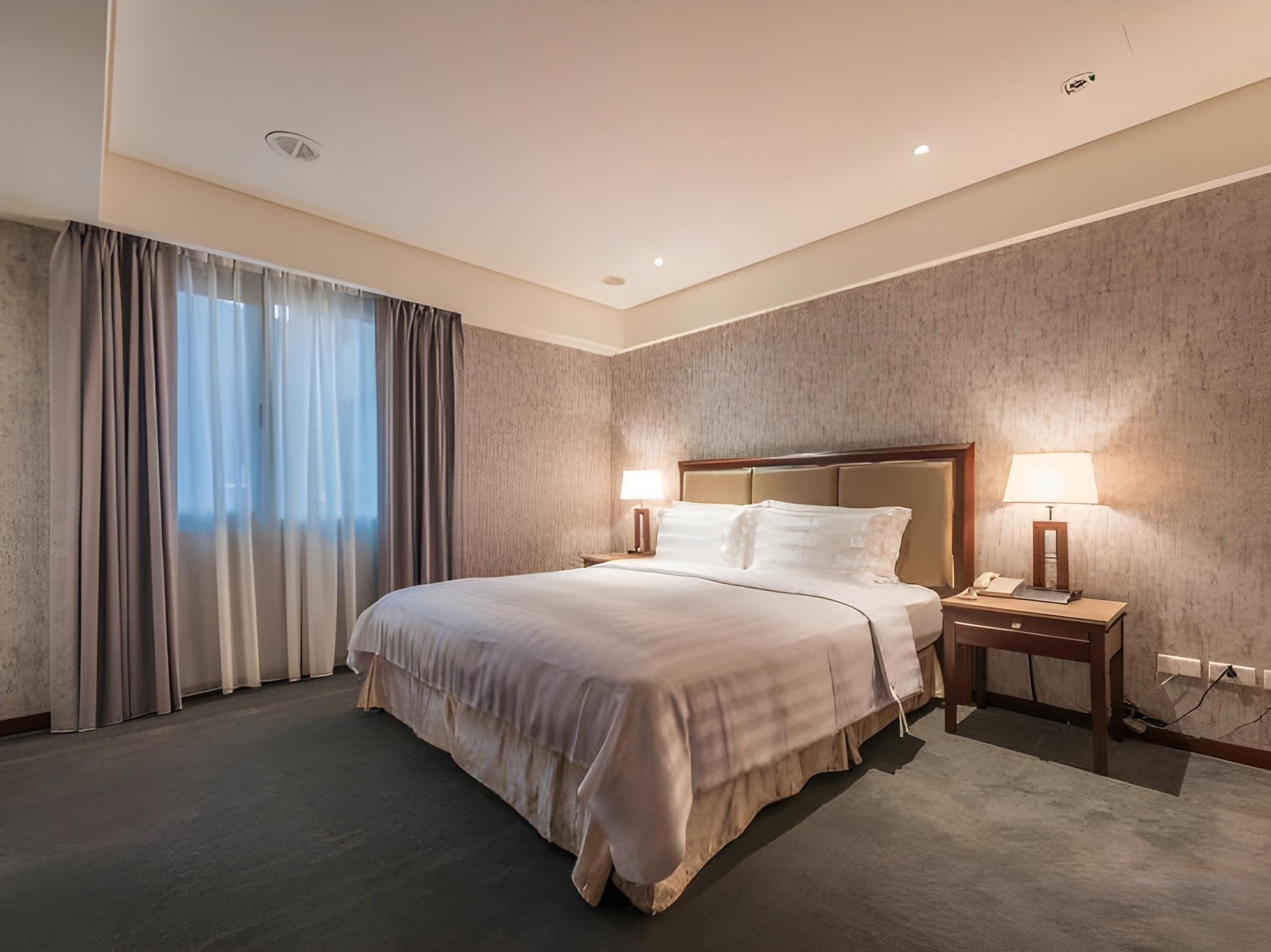 Boutique, Double Bed
