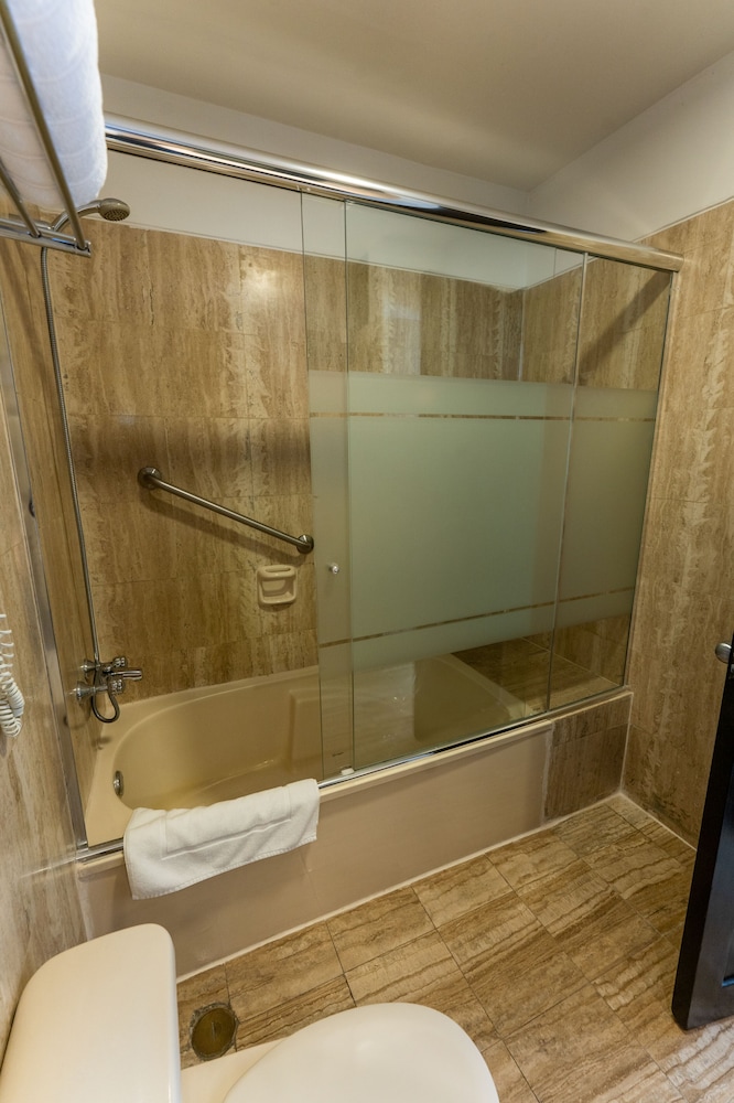 HOTEL JOSE ANTONIO 48/50