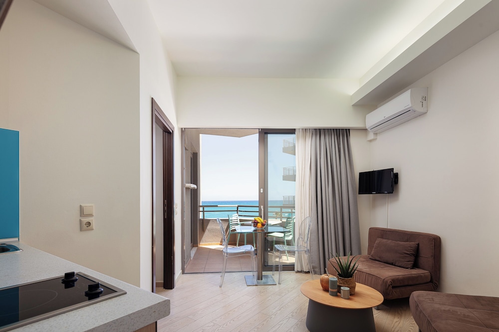 Steris Elegant Beach Hotel 51/70