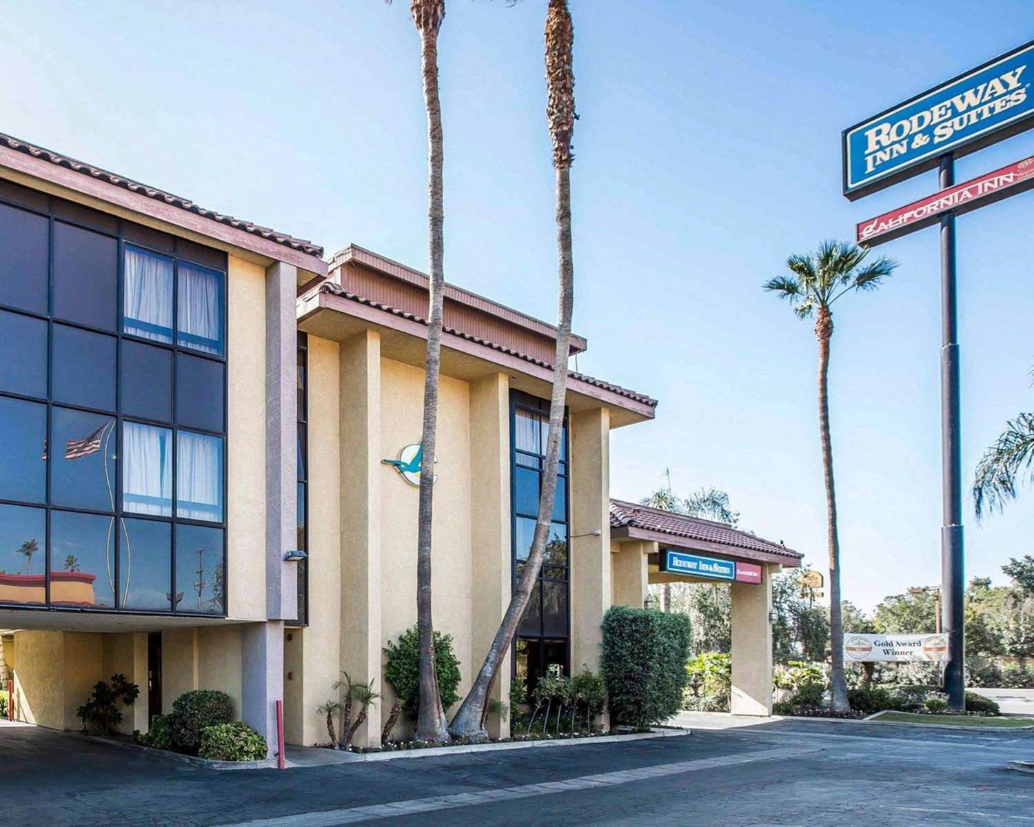 California Inn and Suites Bakersfield 13/14