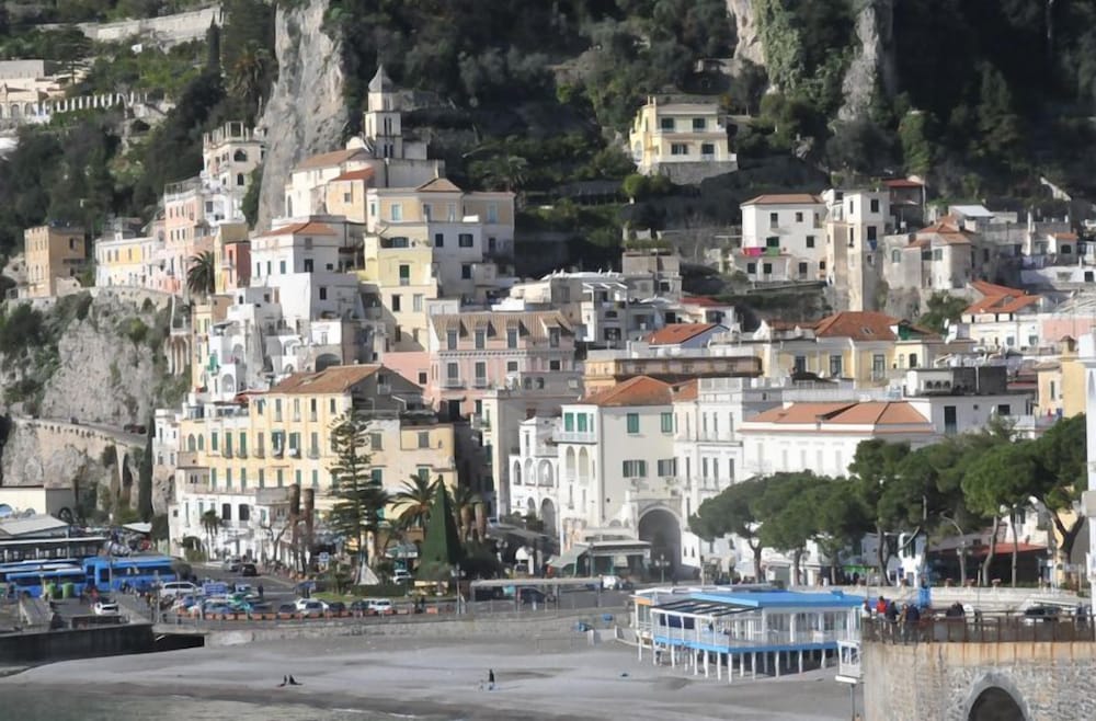Croce Di Amalfi 1/26