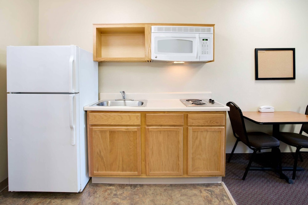 WoodSpring Suites Baton Rouge Airline Highway 48/54