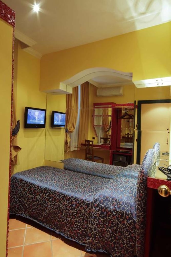 Hotel Canova 25/49