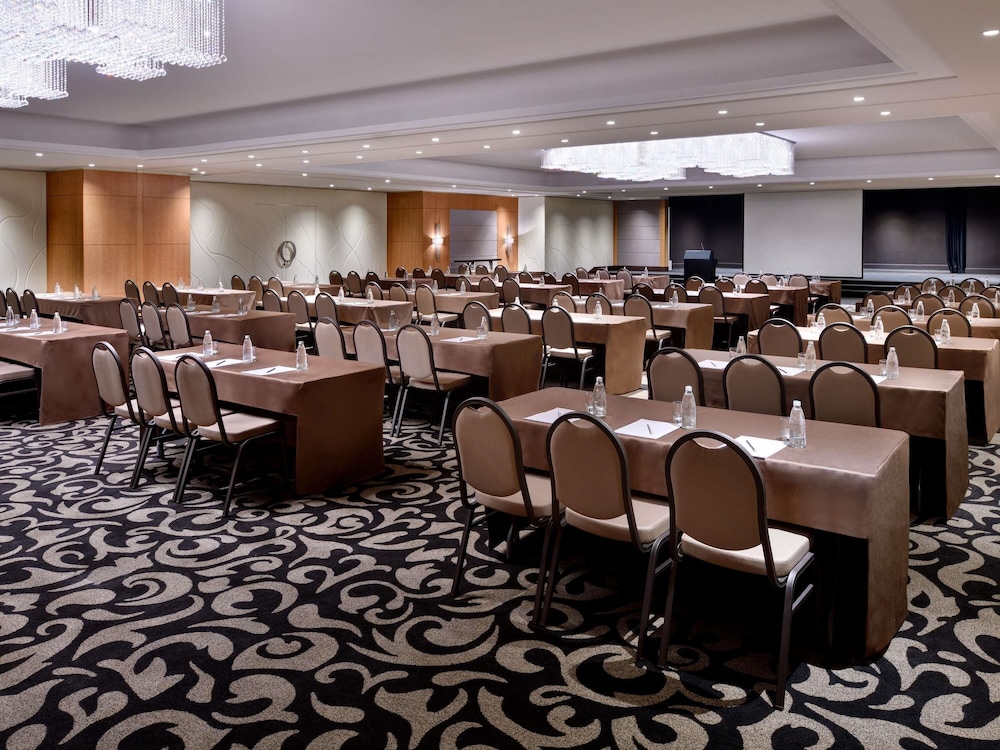 Movenpick Hotel Beirut 39/49
