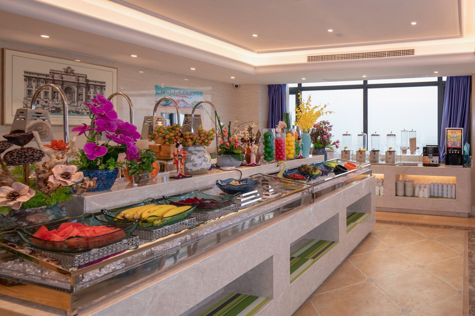 Vienna International Hotel (Zhuhai Gaolangang International) 43/56
