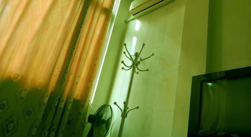 Ha Long Happy Hostel - Adults Only 15/26