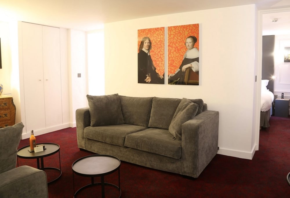 Hotel Moliere 52/71