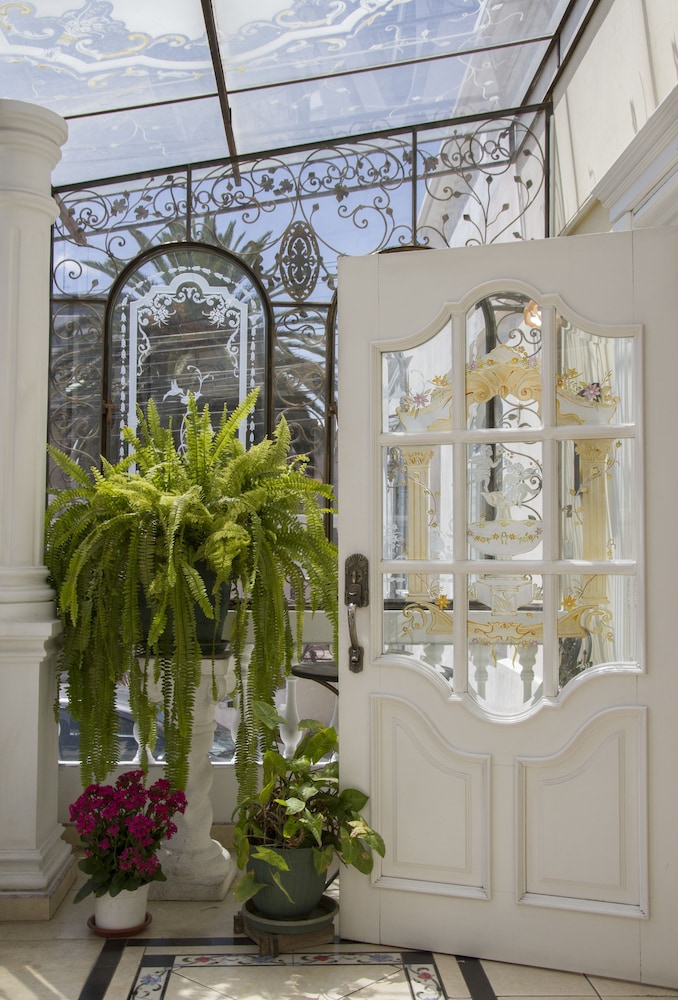 Eugenia Hotel Quito 12/48