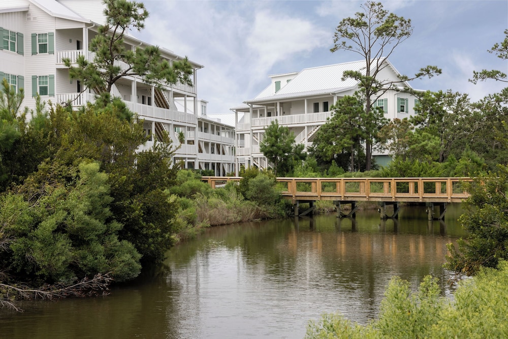 The Dunlin, Auberge Collection 44/50