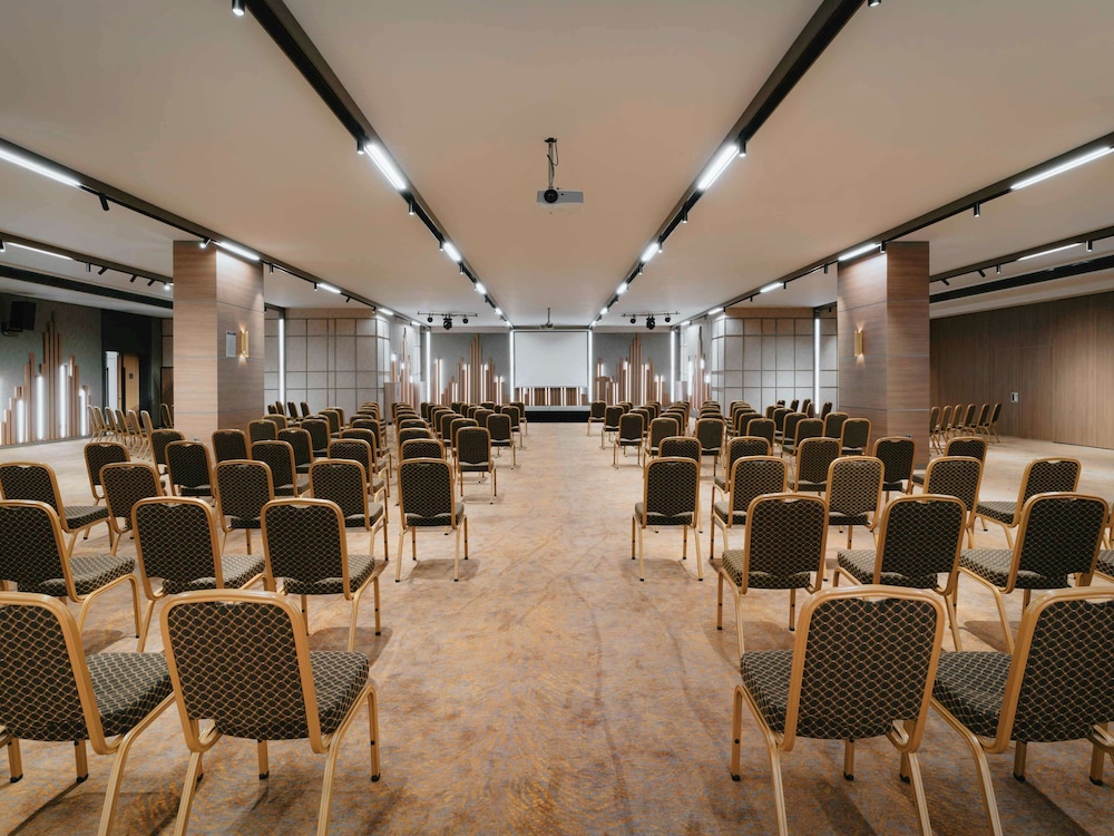 Mercure Trabzon Hotel 67/75