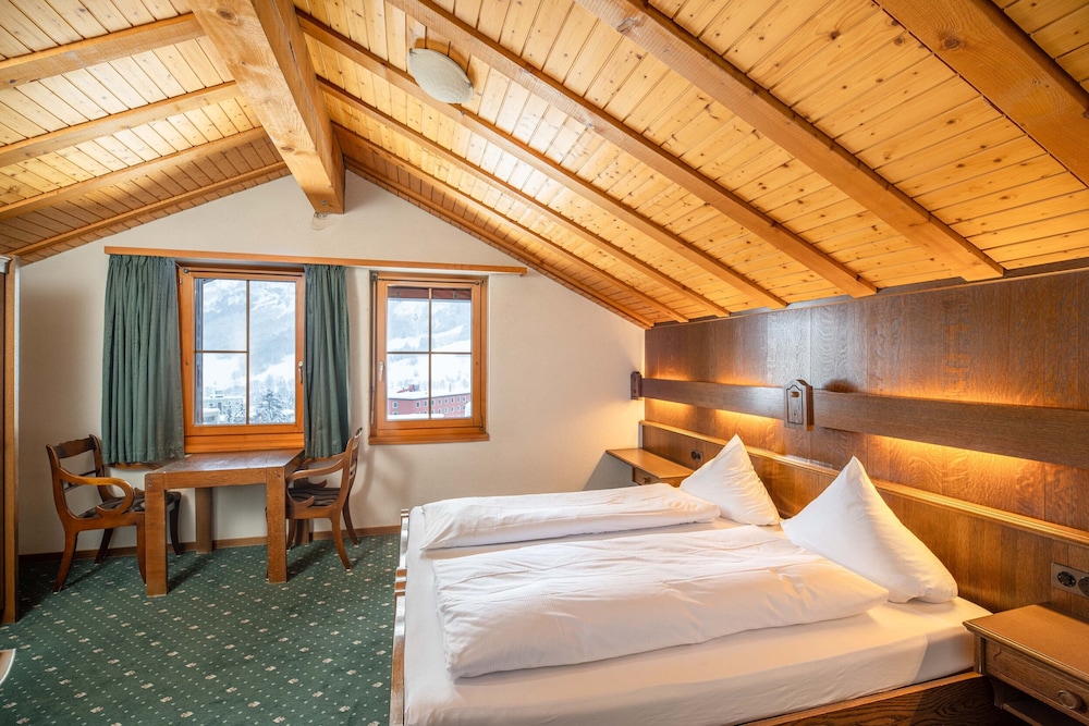 Grichting Hotel & Serviced Apartments 6/65