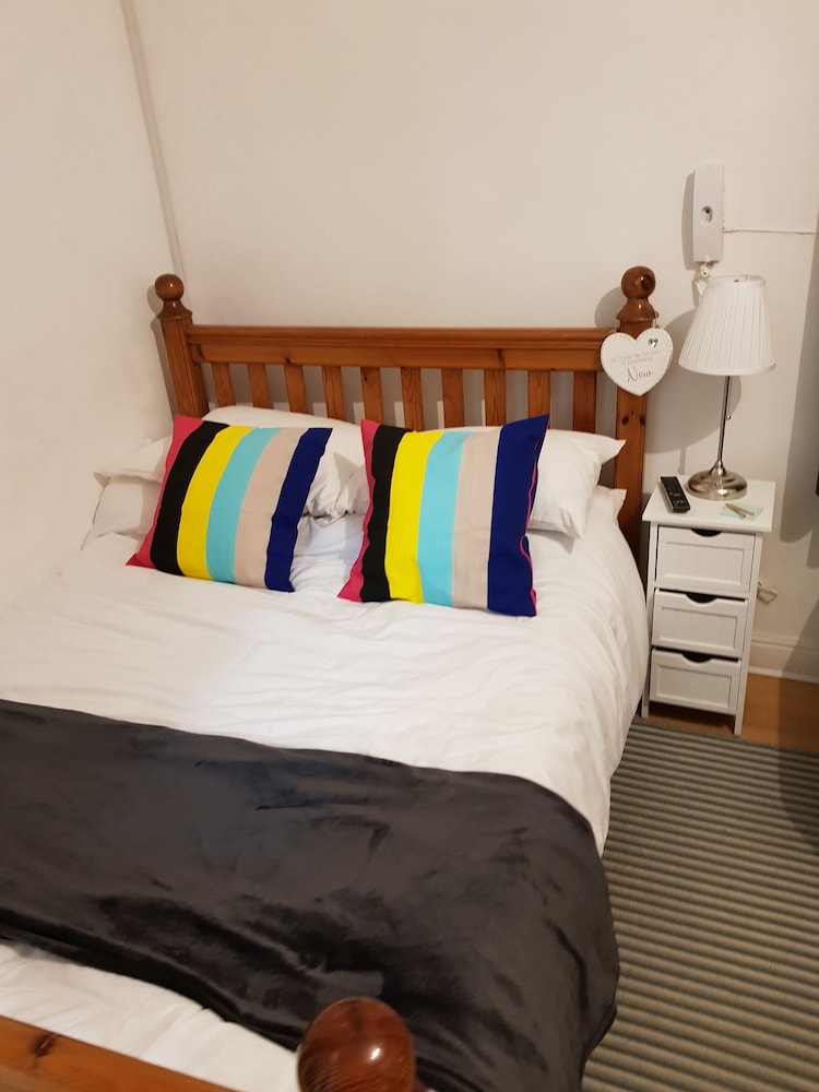 Quality Accommodation 9/50