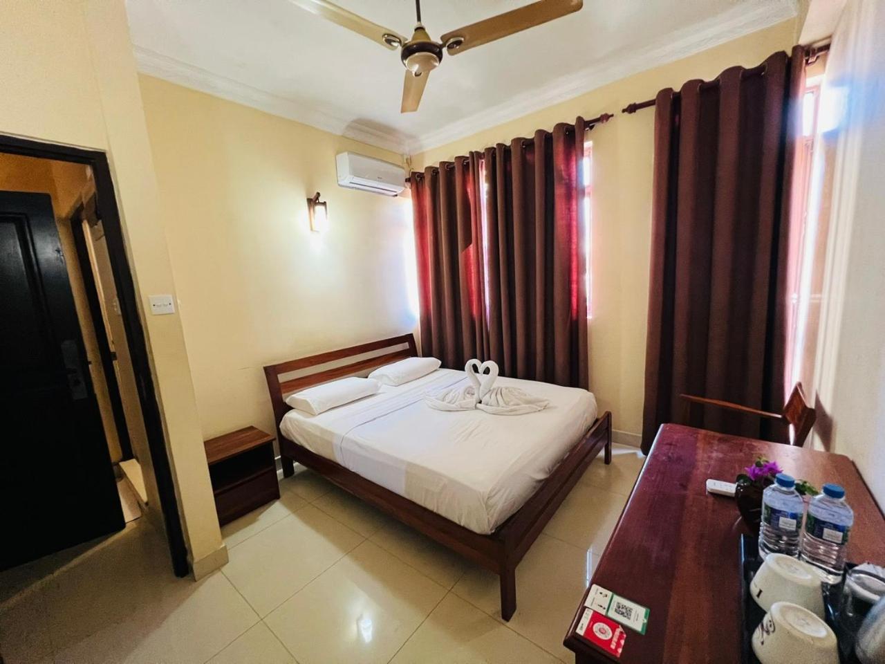 Lafala Hotel and Service Apartment, Dehiwala-Mount Lavinia 17/100