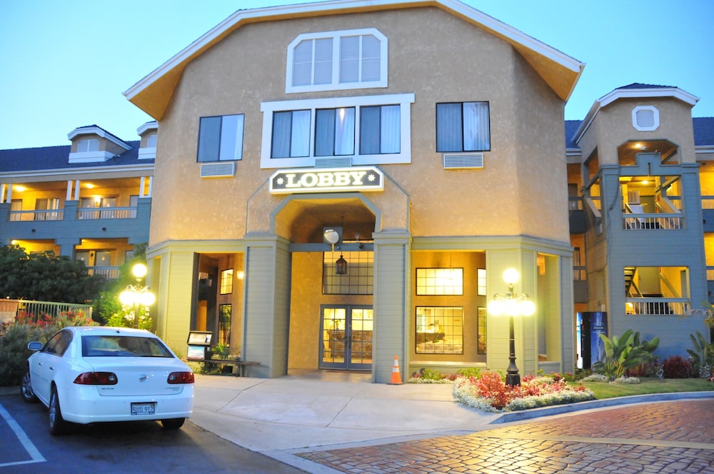 Oak Tree Inn 41/44