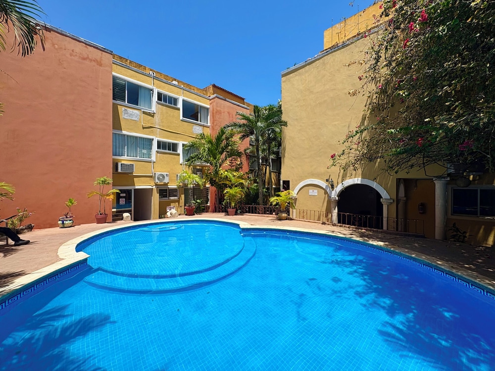 Suites Cancun Center 50/57
