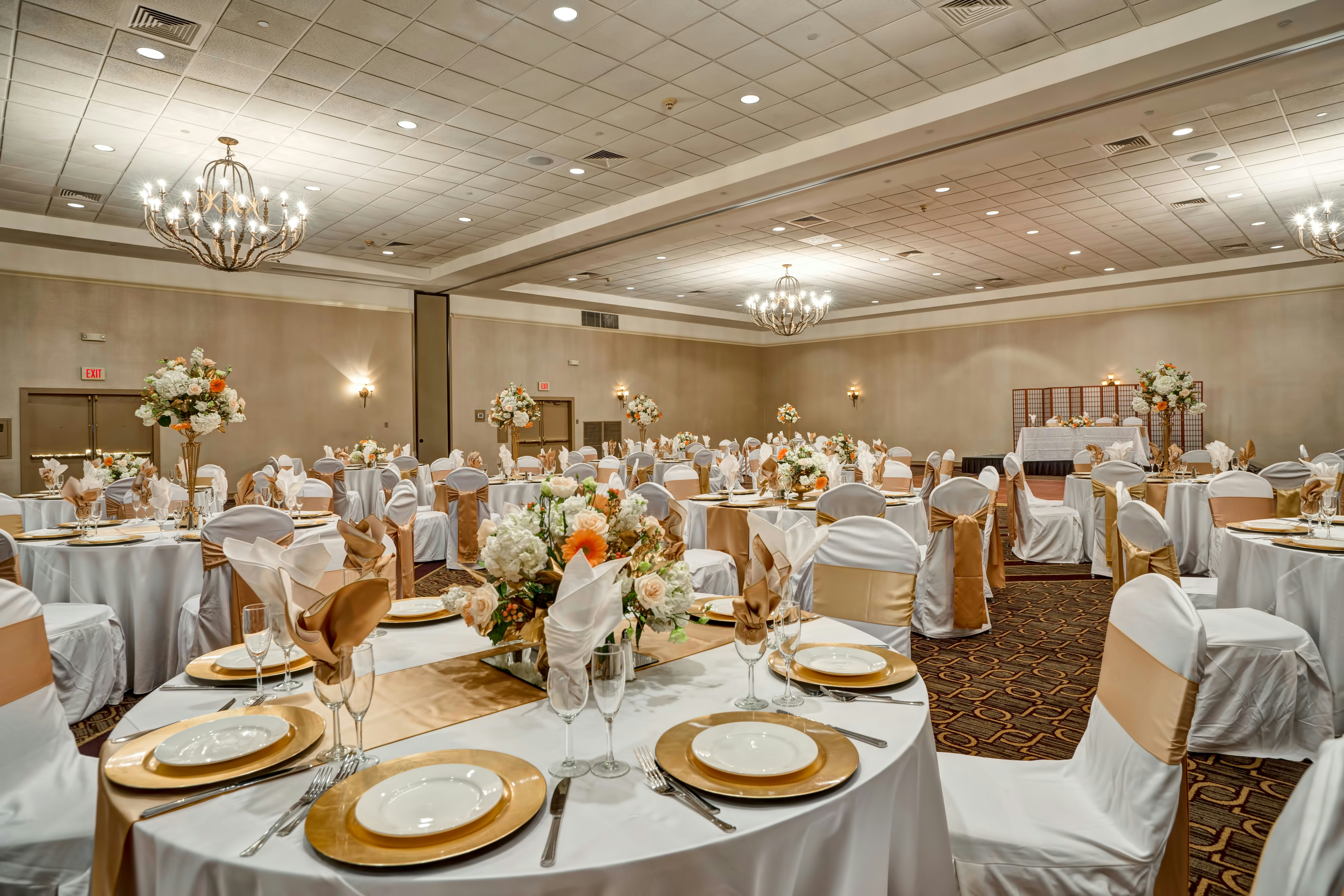 Doubletree Hotel Downtown Wilmington Legal 35/60
