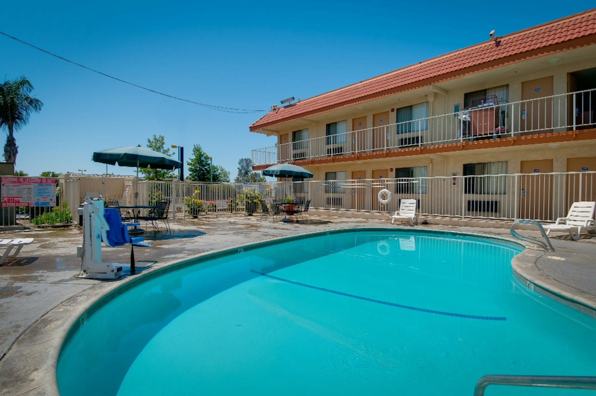 Vagabond Inn Bakersfield South 33/39