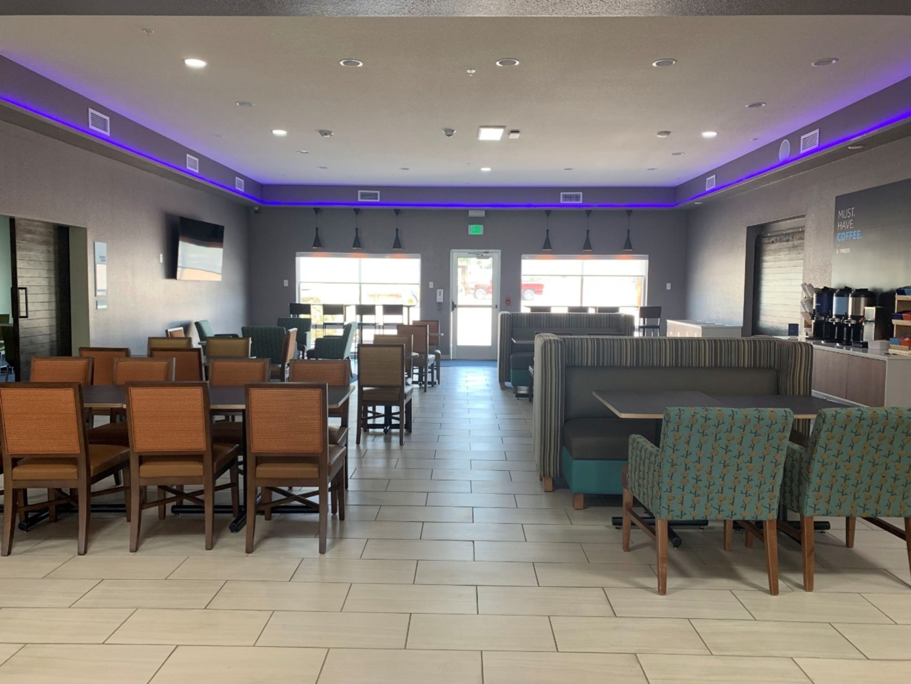 Holiday Inn Express and Suites Canon City 30/41