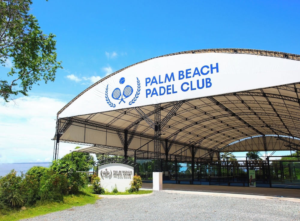 Palm Beach Resort 3/48
