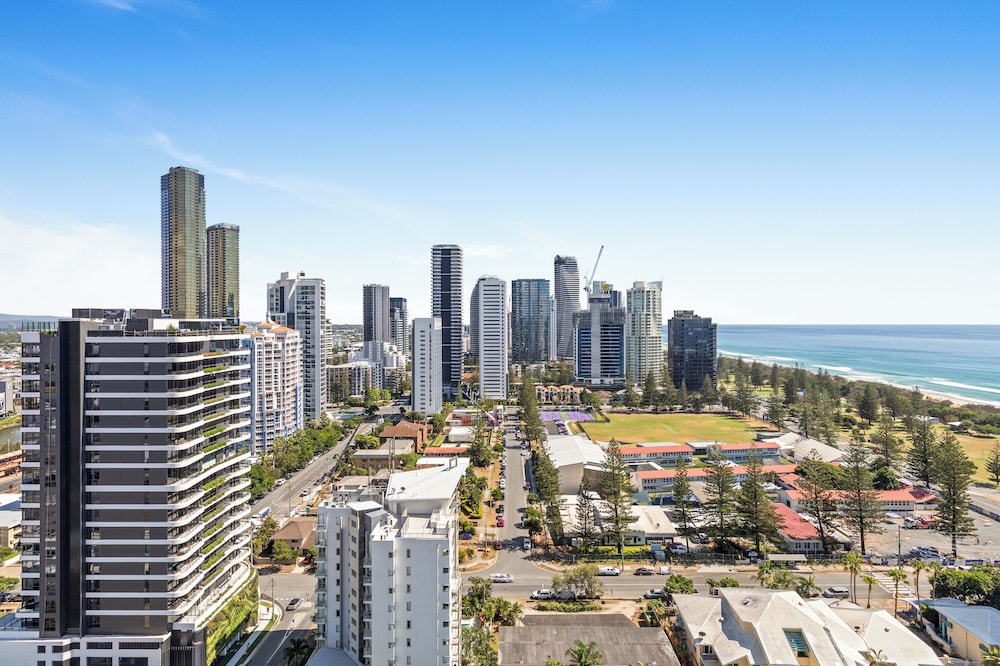 Yves Mermaid Beach Apartments by CLLIX 41/50