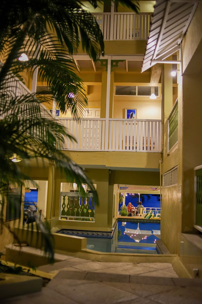 Hotel Petén 30/111