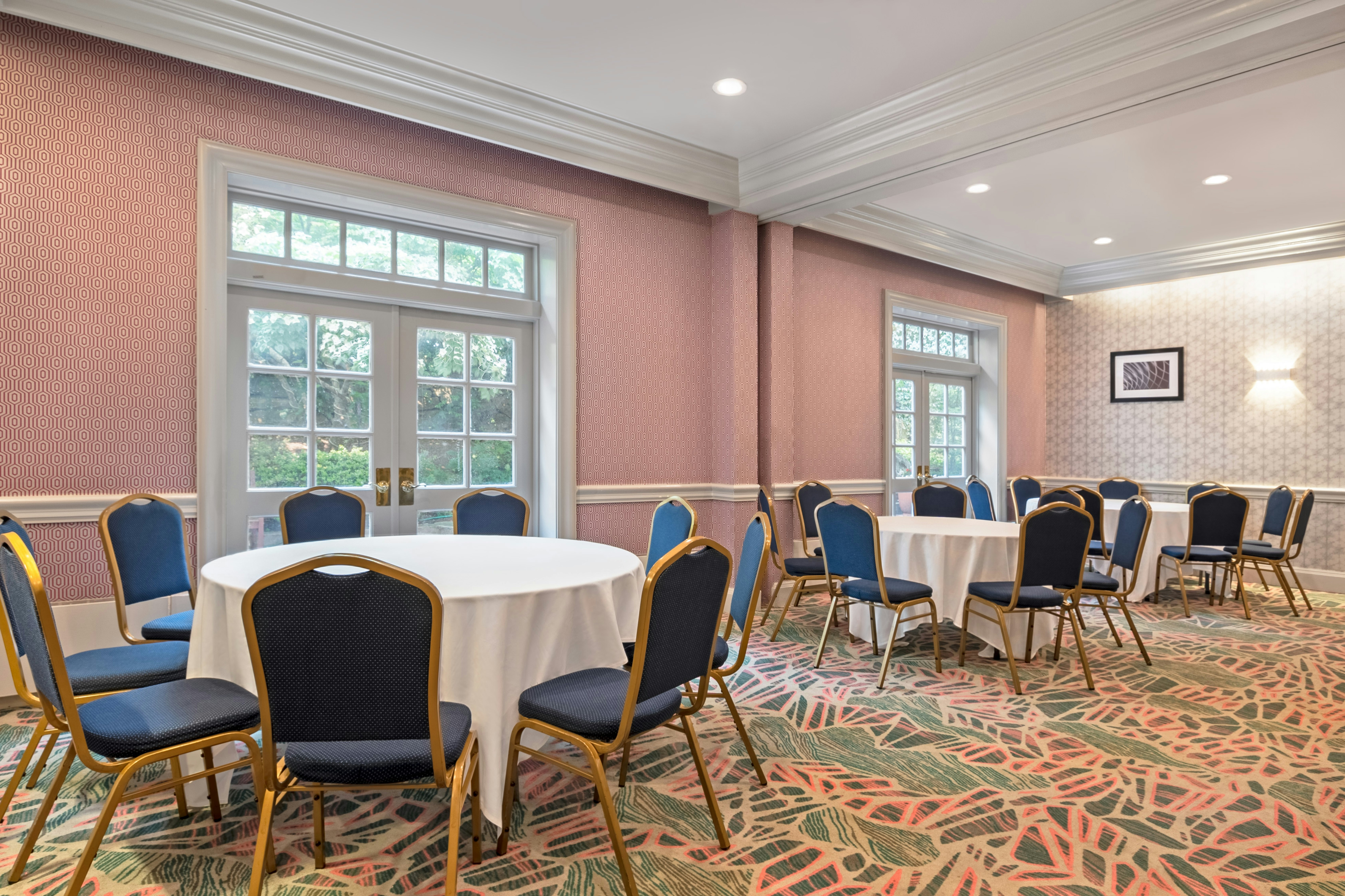 Hampton Inn and Suites Stamford 42/46