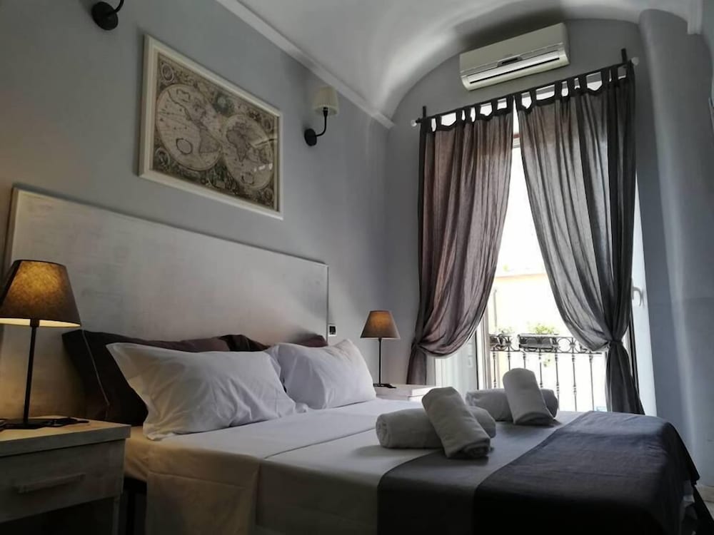 Relais Indipendenza 8/50