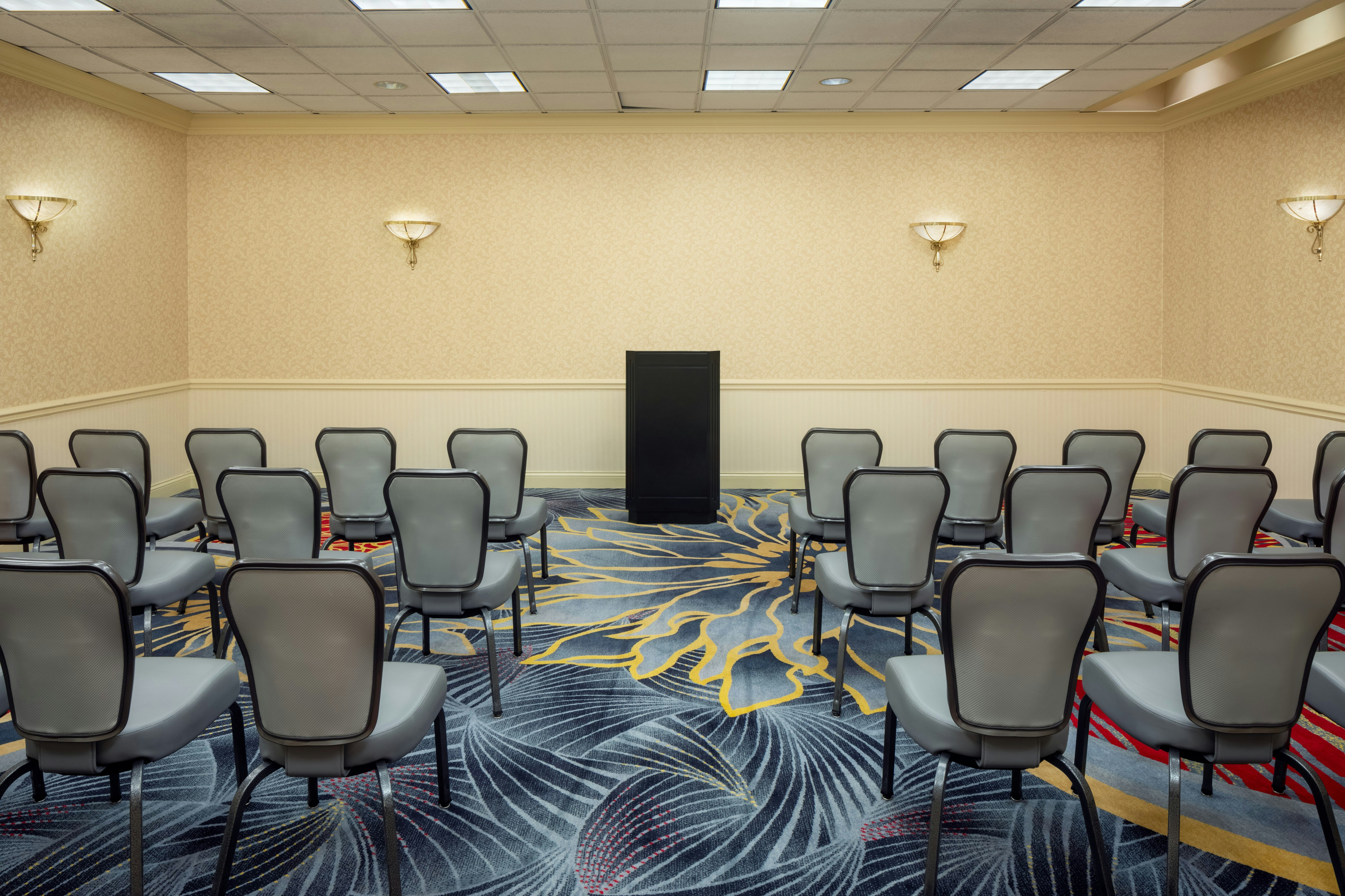 Hilton Chicago Northbrook 64/78