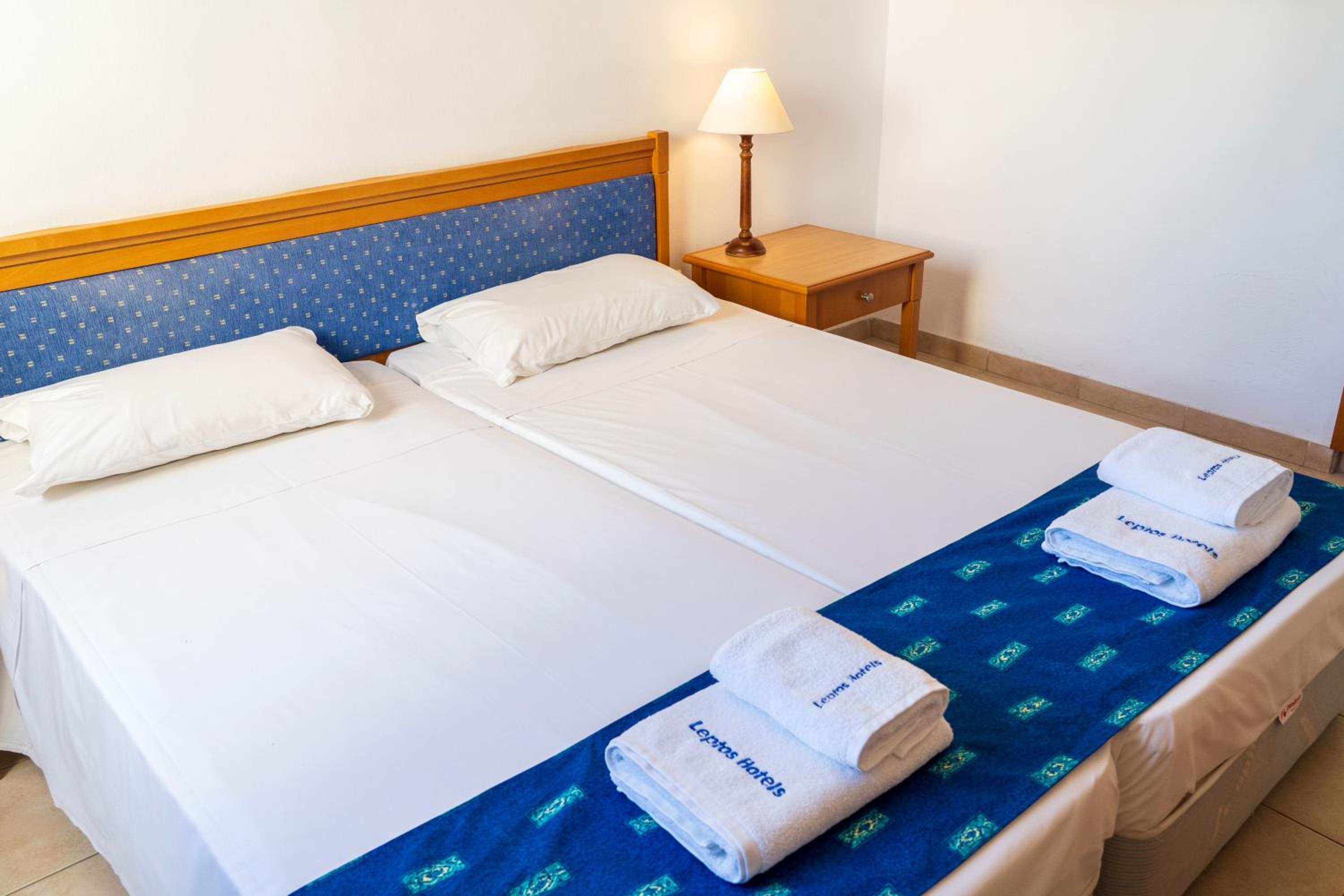 Paphos Gardens Holiday Resort 19/50