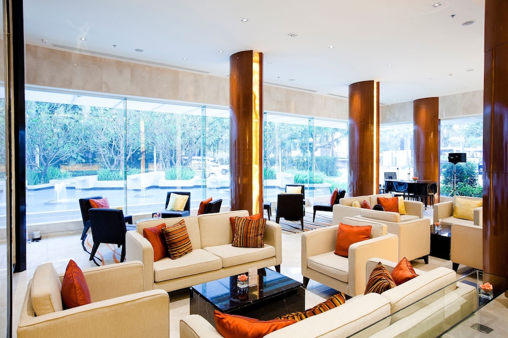 Royal Princess Larn Luang Bangkok Hotel 41/69
