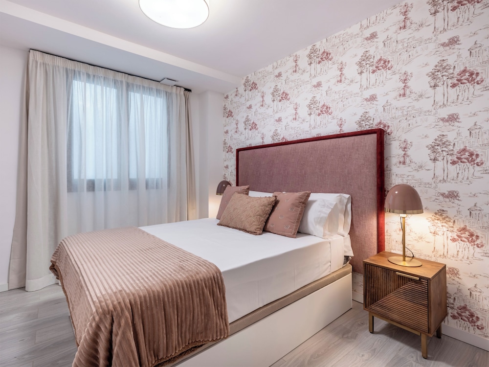 APARTAMENTOS PUERTA ELVIRA SUITES 3000 6/46