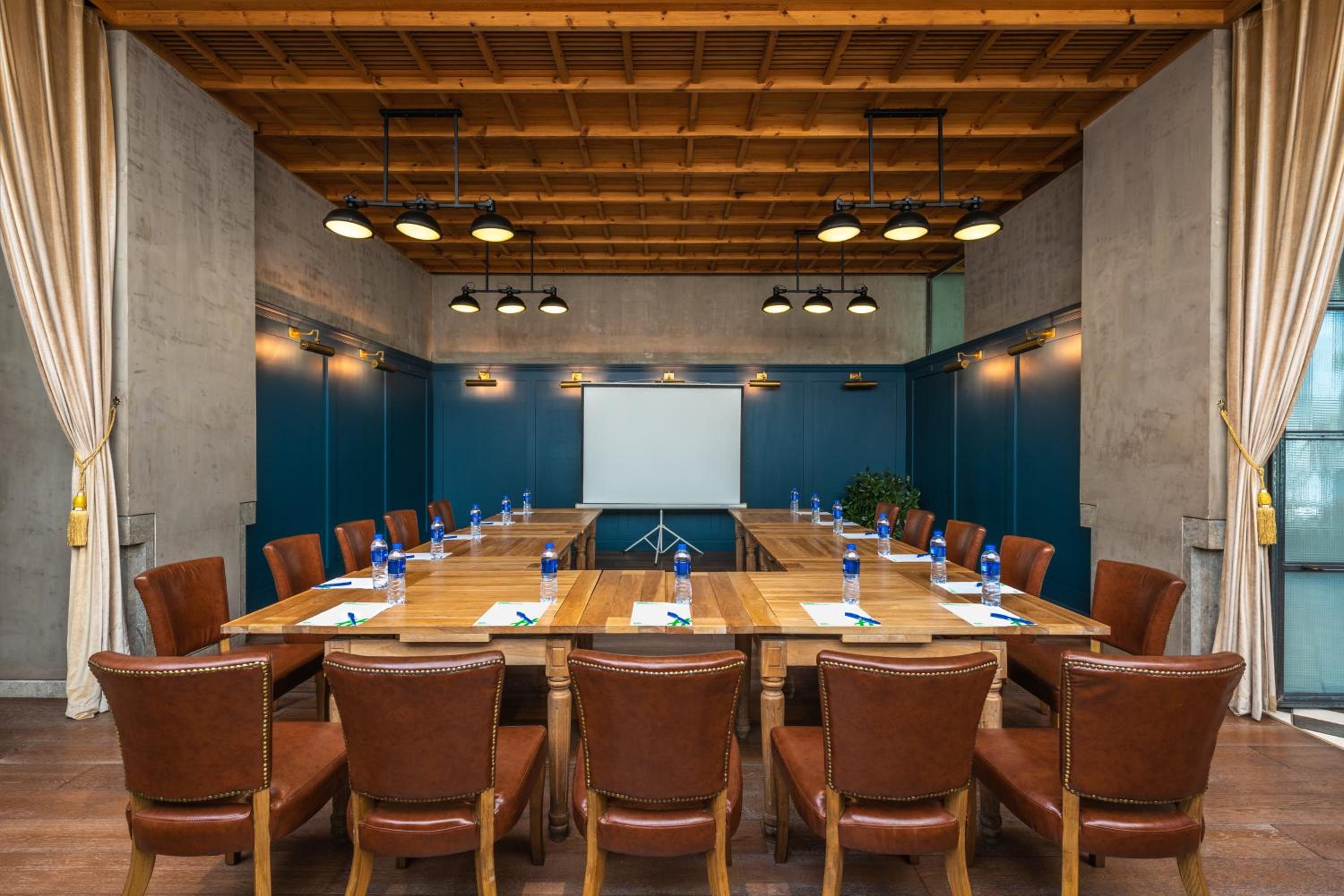 Holiday Inn Express Zhongguancun 42/50