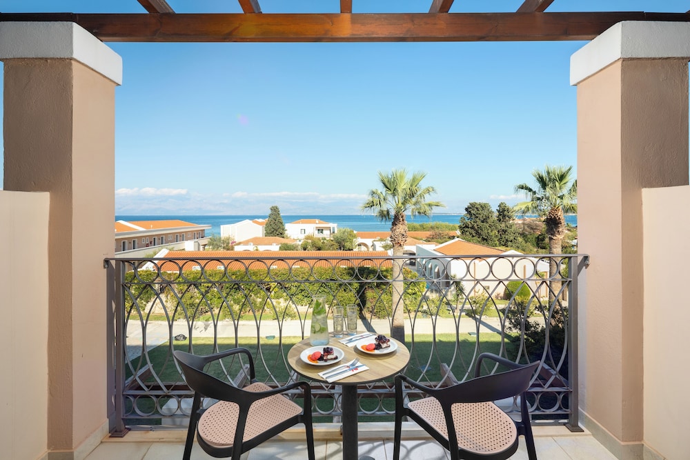 Roda Beach Resort & Spa 32/49
