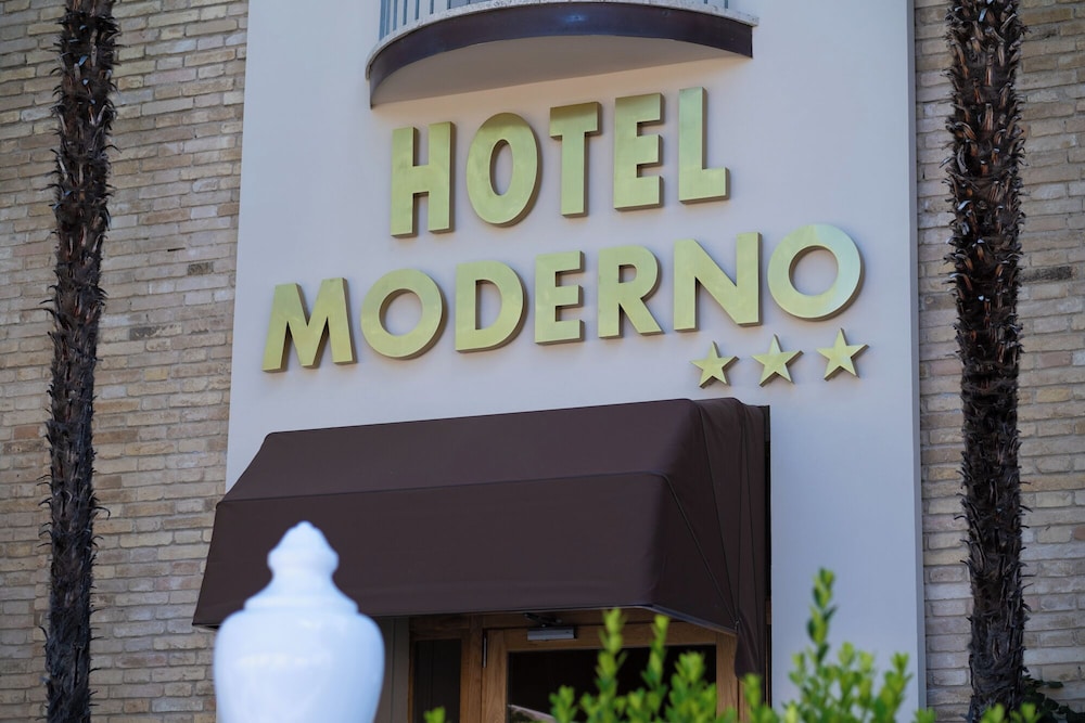 Hotel Moderno Assisi 6/50
